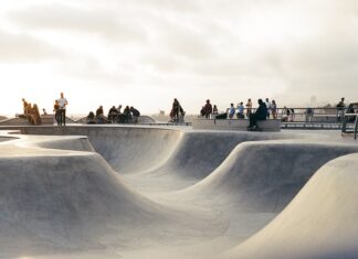 Jaka rynna i rurą spustową? Jaka rynna i rurą spustową?