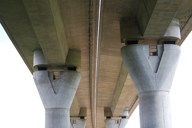 Na jaką głębokość kopie się fundamenty? Na jaką głębokość kopie się fundamenty?