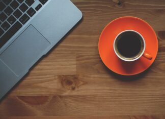 Co położyć na stół w kuchni? Co położyć na stół w kuchni?