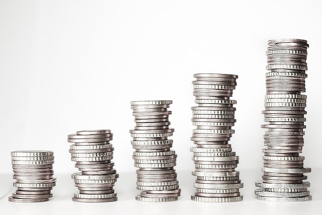 Czym wyczyścić metalowe okucia? Czym wyczyścić metalowe okucia?